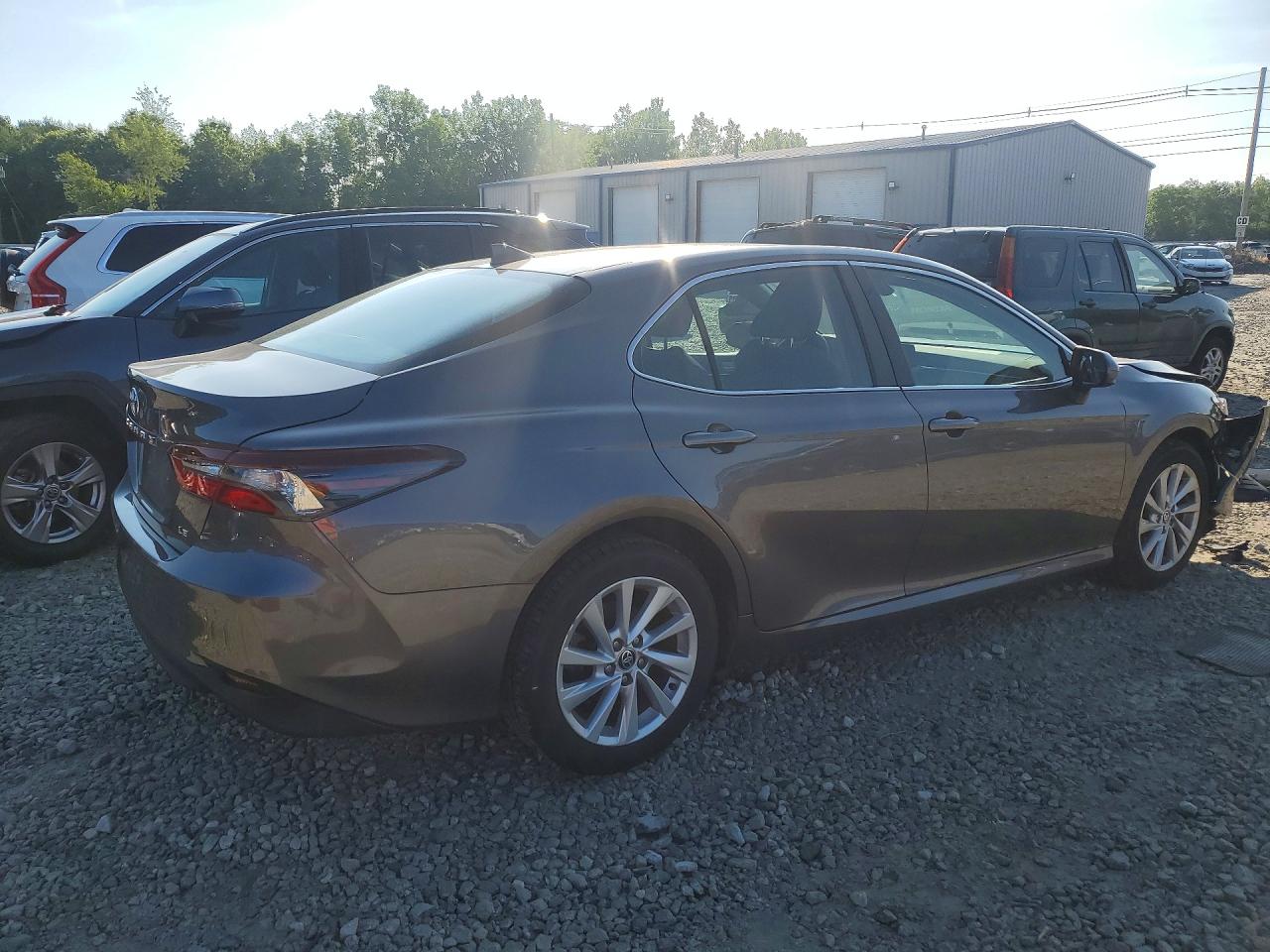 2021 TOYOTA CAMRY LE — снимка 3