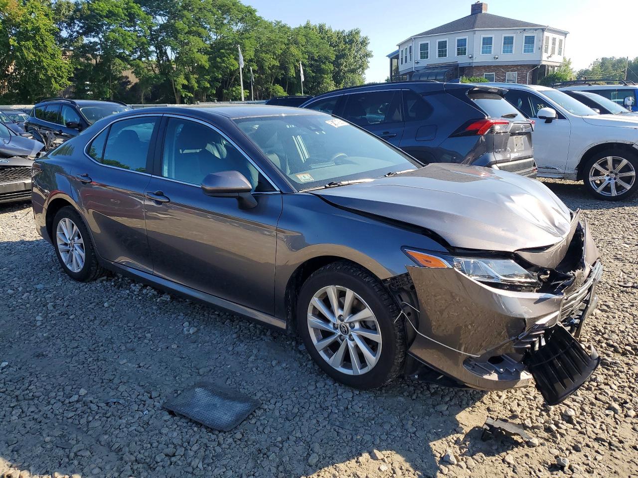 2021 TOYOTA CAMRY LE — снимка 4