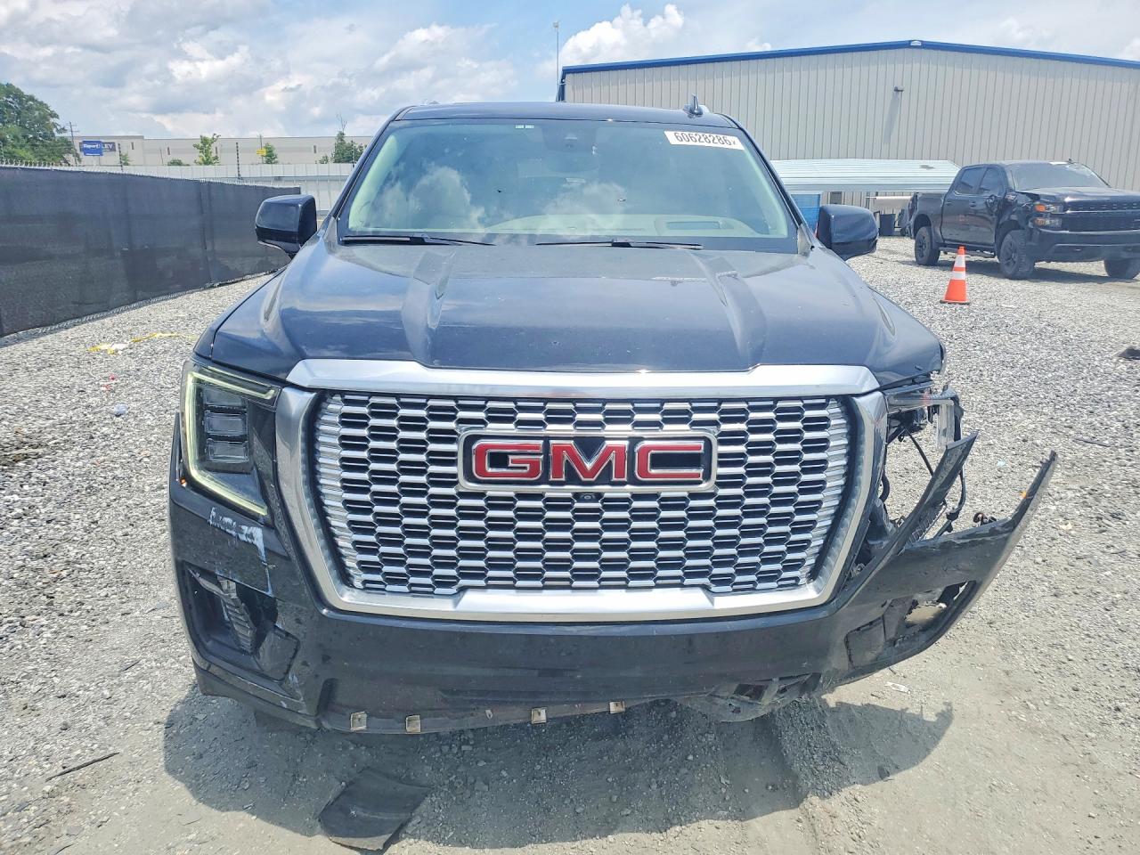 2024 GMC YUKON DENALI — снимка 5