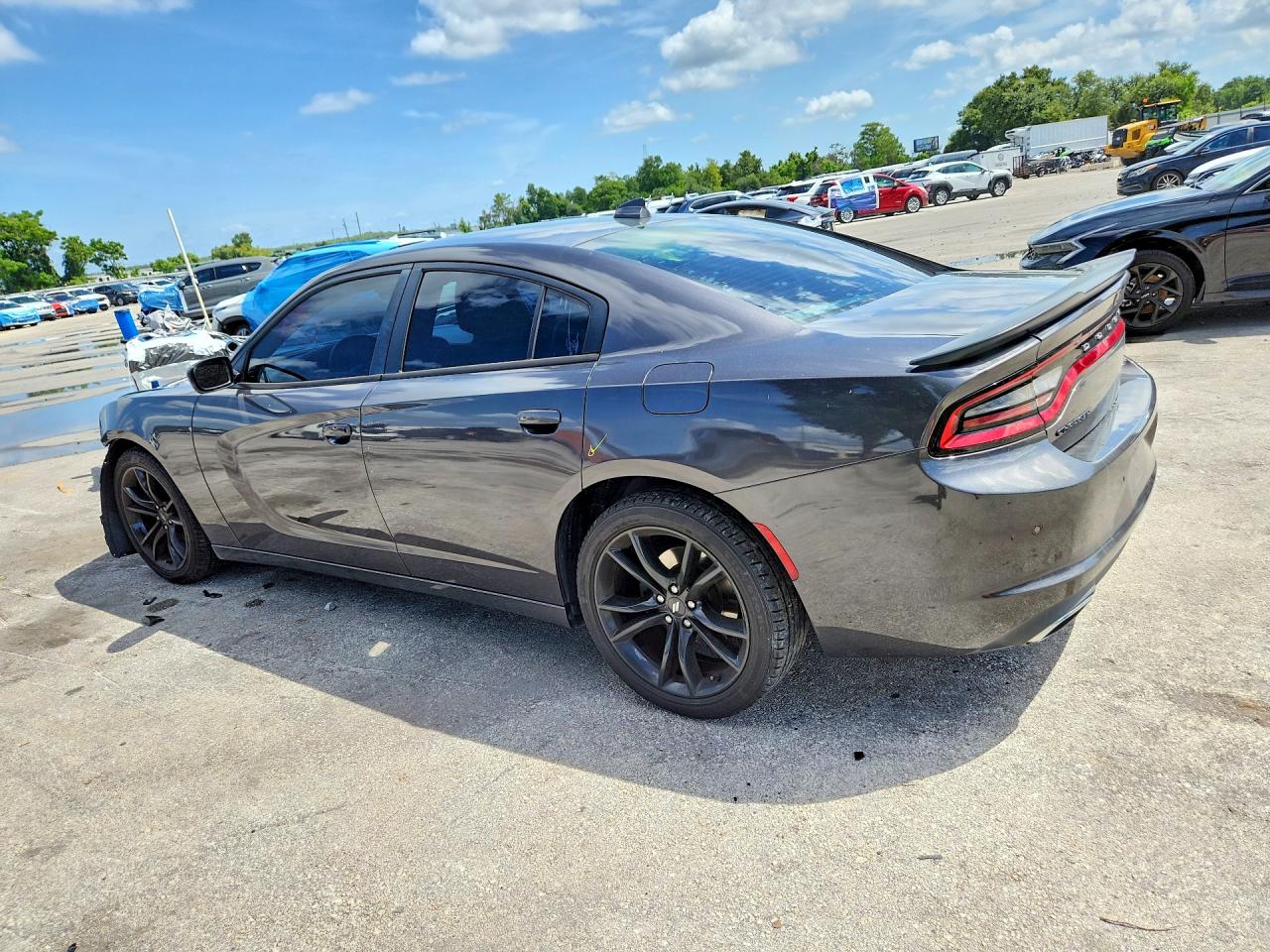 2017 DODGE CHARGER SXT — снимка 2