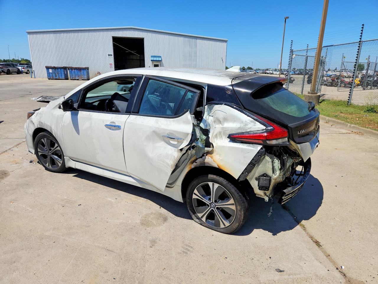 2022 NISSAN LEAF — снимка 2
