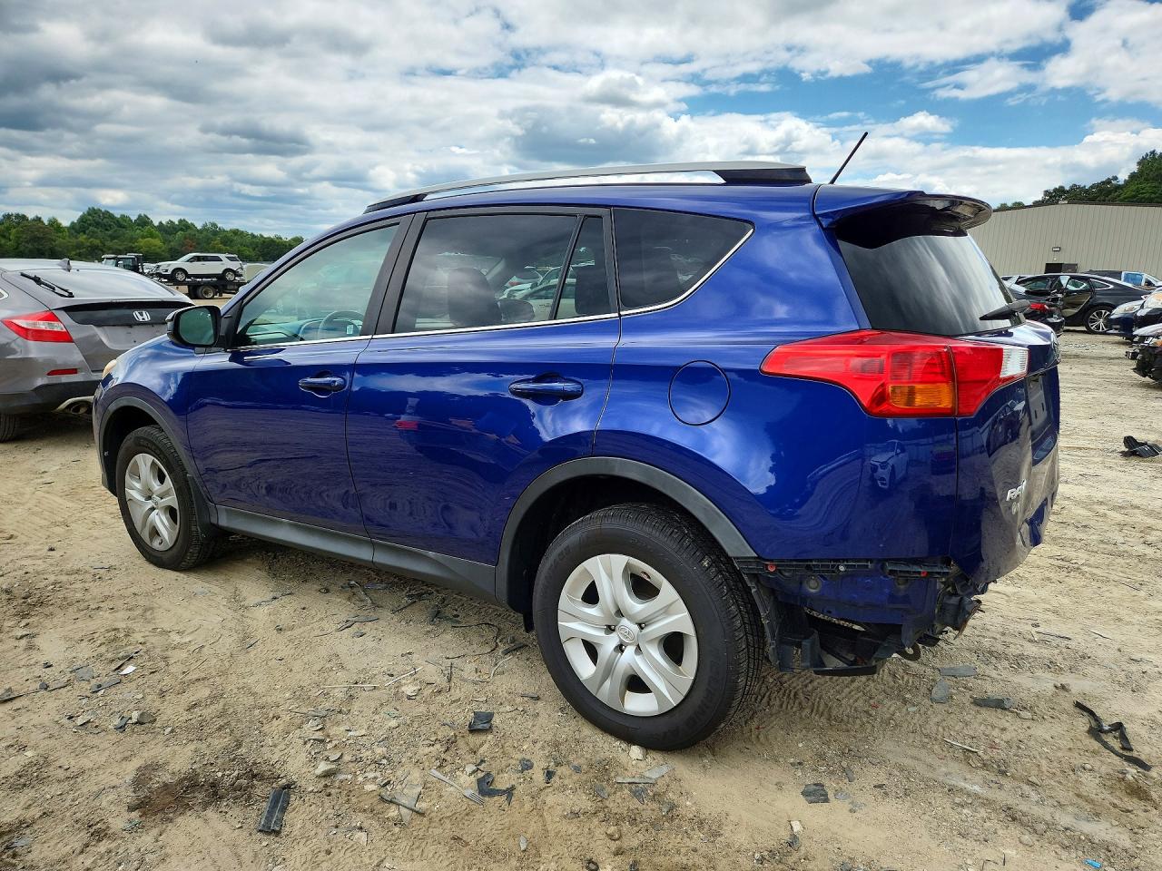 2015 TOYOTA RAV4 LE — снимка 2