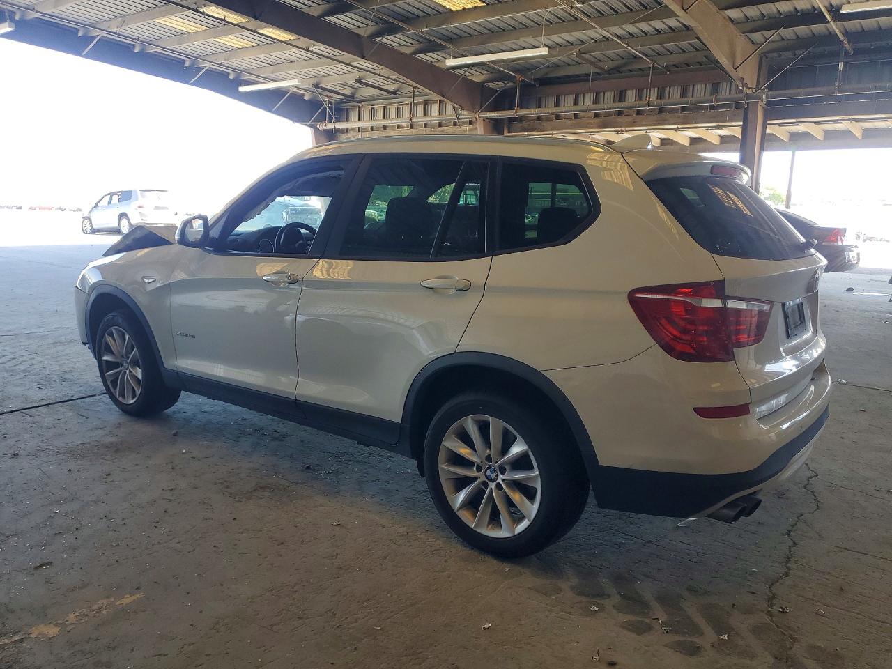 2017 BMW X3 XDRIVE28I — снимка 2