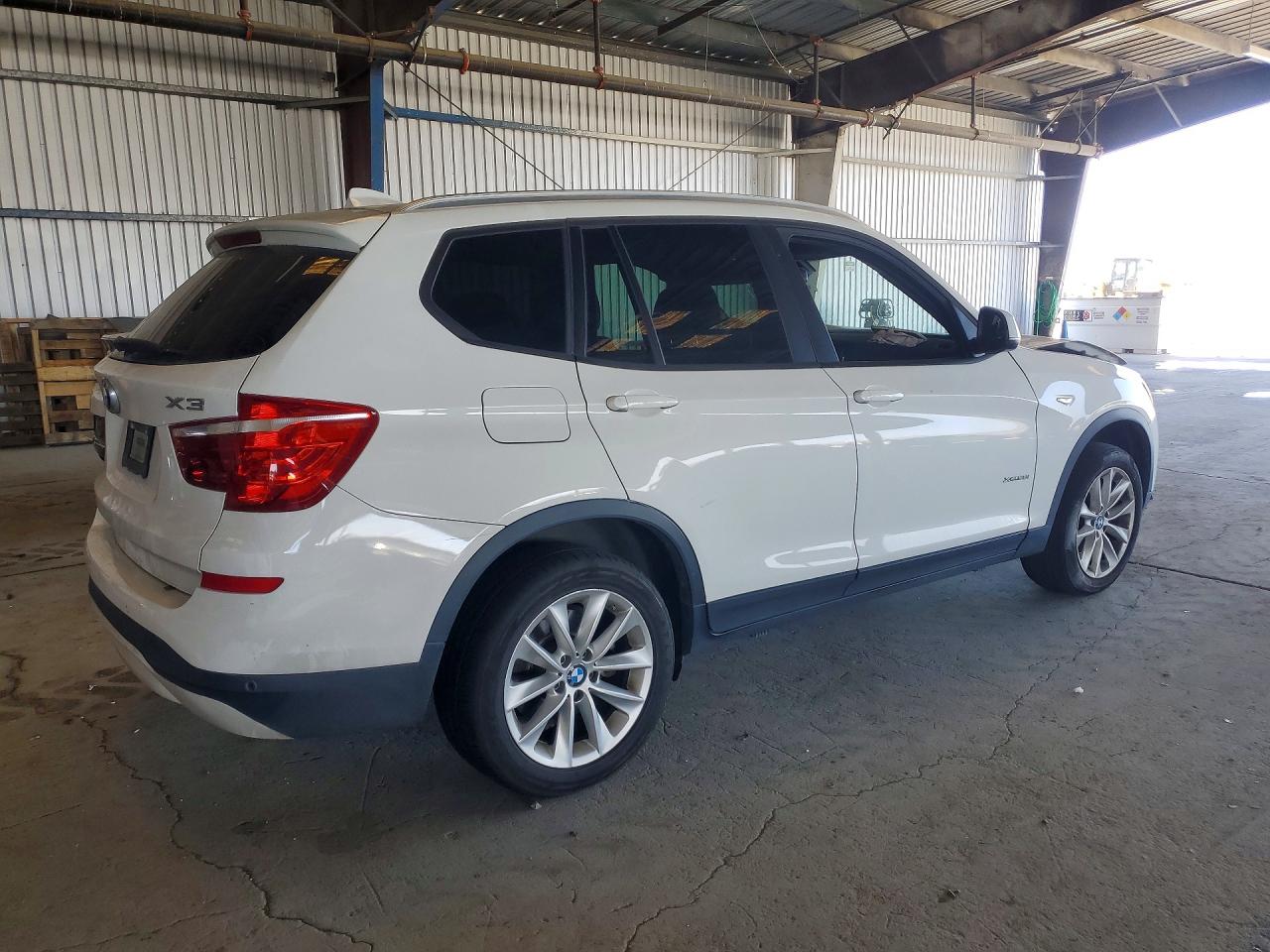 2017 BMW X3 XDRIVE28I — снимка 3