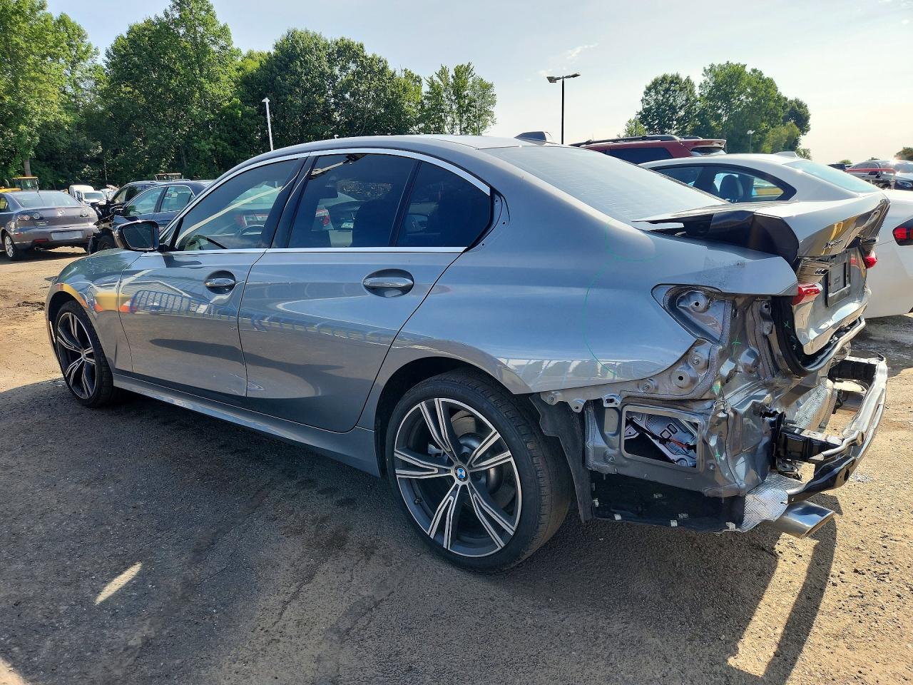 2024 BMW 330XI — снимка 2