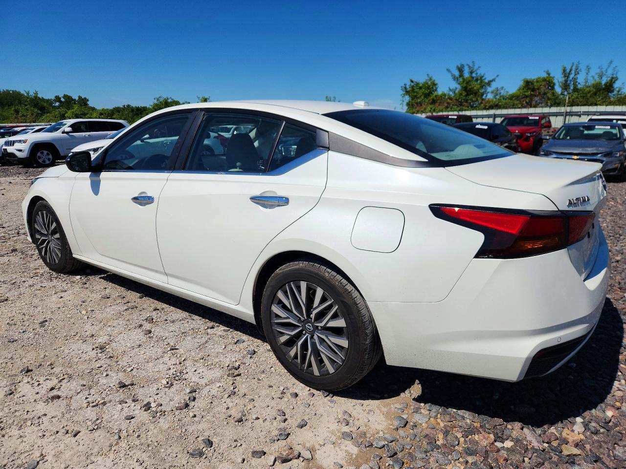 2025 NISSAN ALTIMA SV — снимка 2