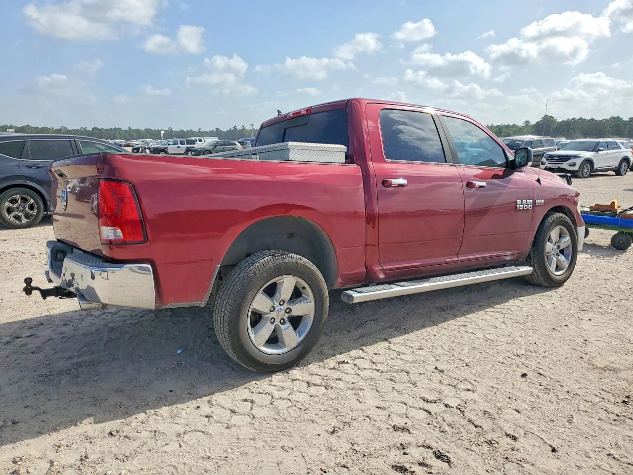 2015 RAM 1500 SLT — снимка 3