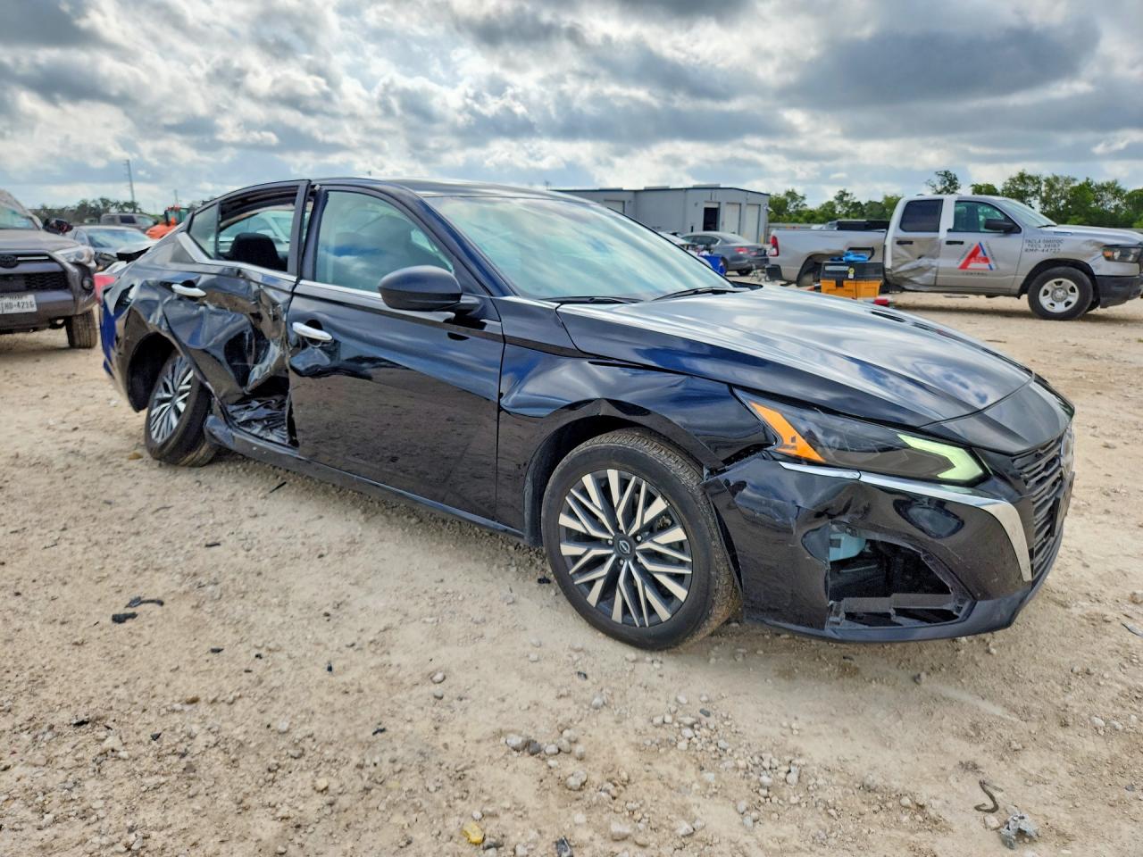 2025 NISSAN ALTIMA SV — снимка 4