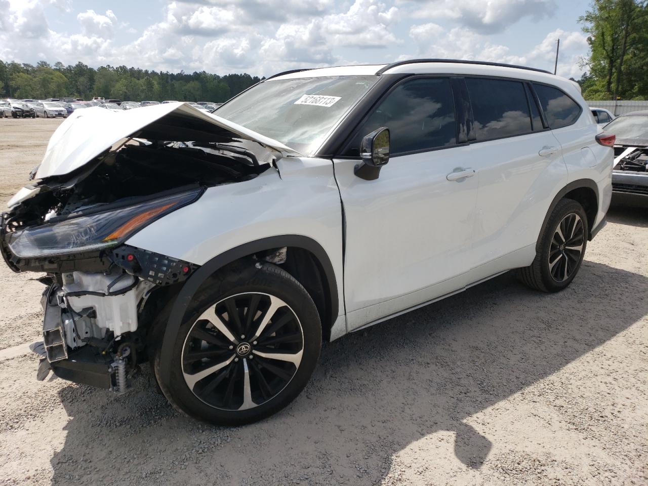 2022 TOYOTA HIGHLANDER XSE