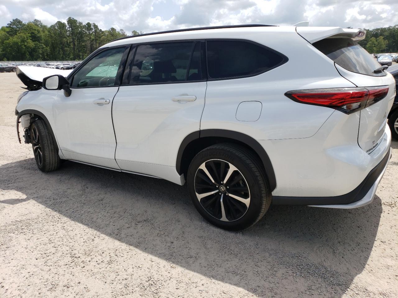 2022 TOYOTA HIGHLANDER XSE — снимка 2