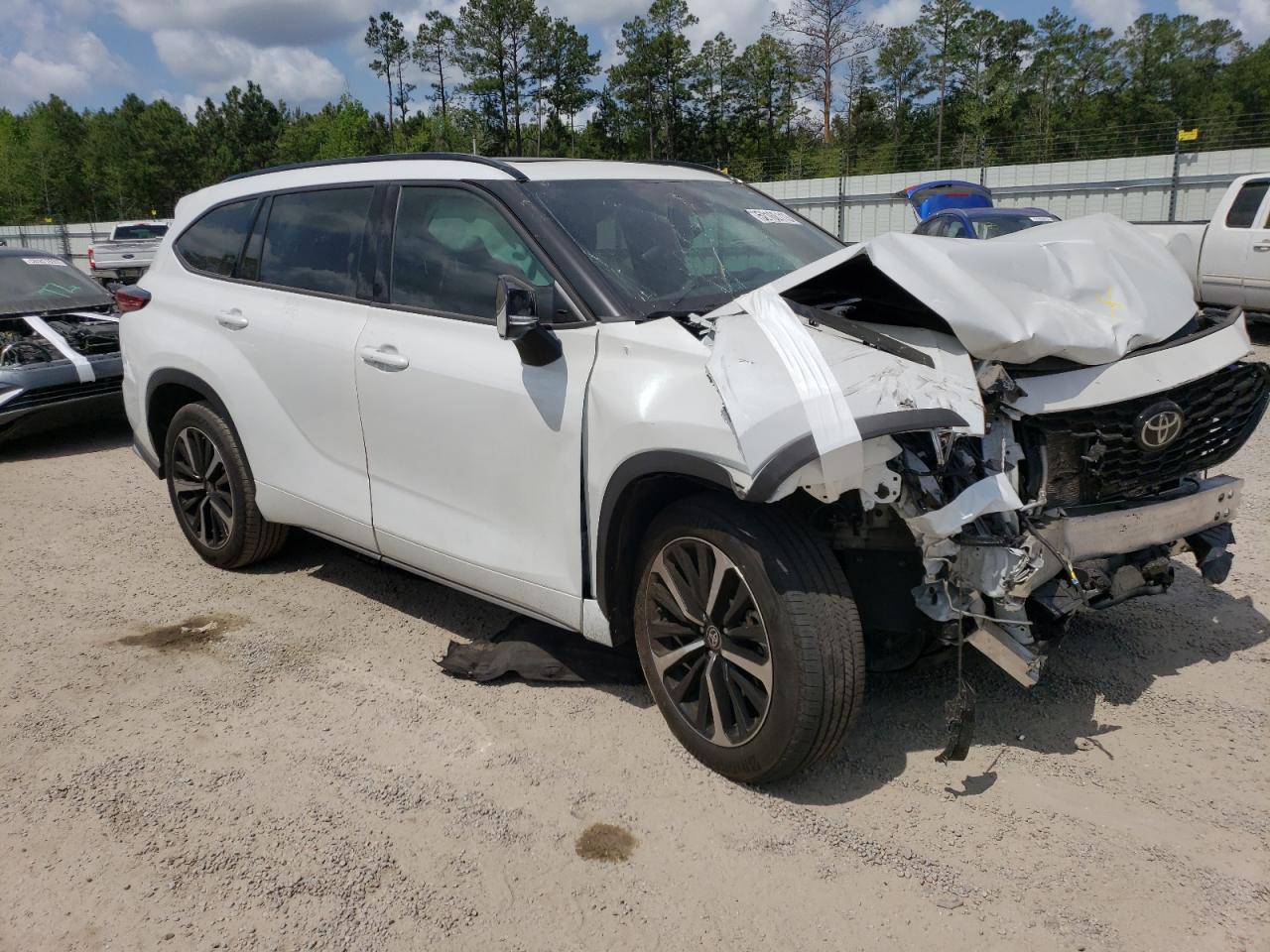 2022 TOYOTA HIGHLANDER XSE — снимка 4