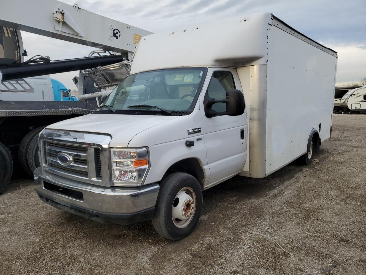 2018 FORD E-350