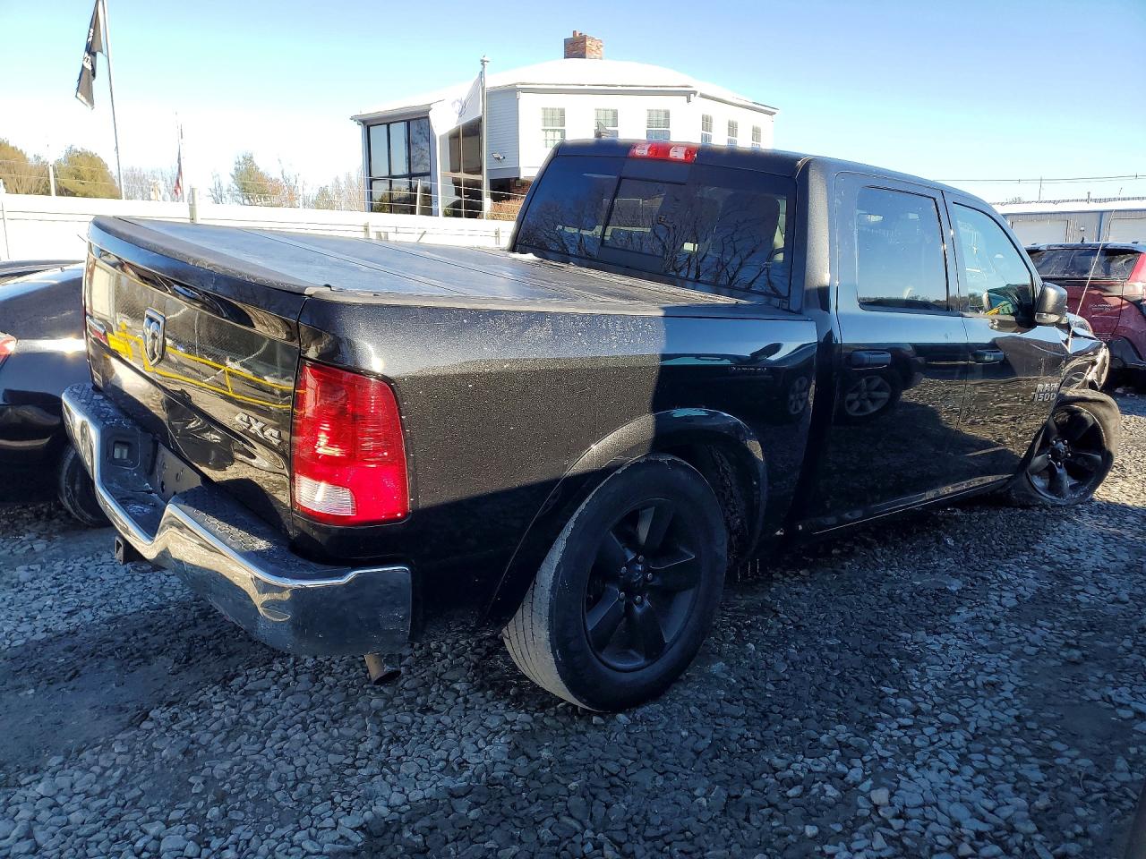 2015 RAM 1500 SLT — снимка 3