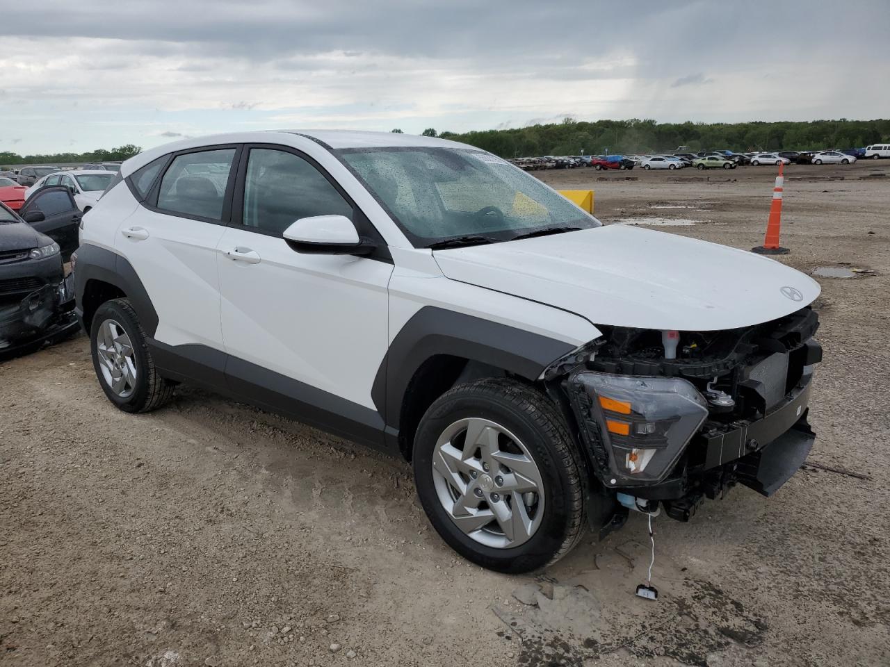2025 HYUNDAI KONA SE — снимка 4