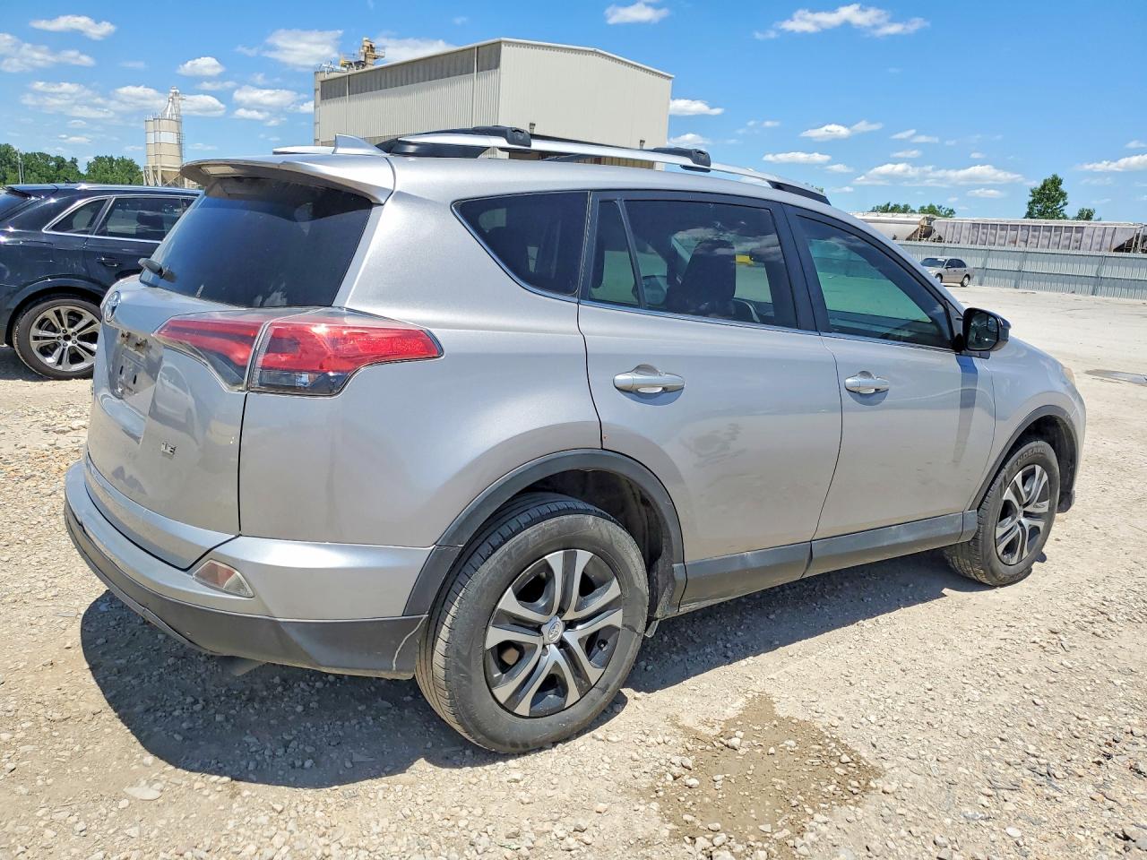 2016 TOYOTA RAV4 LE — снимка 3