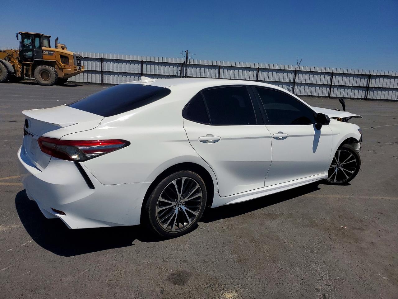 2020 TOYOTA CAMRY SE — снимка 3