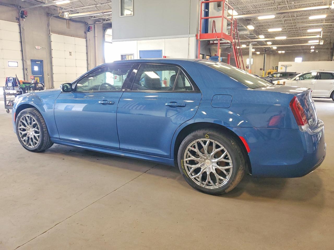 2022 CHRYSLER 300 TOURING L — снимка 2