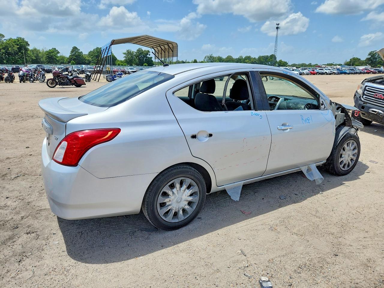 2018 NISSAN VERSA SV — снимка 3