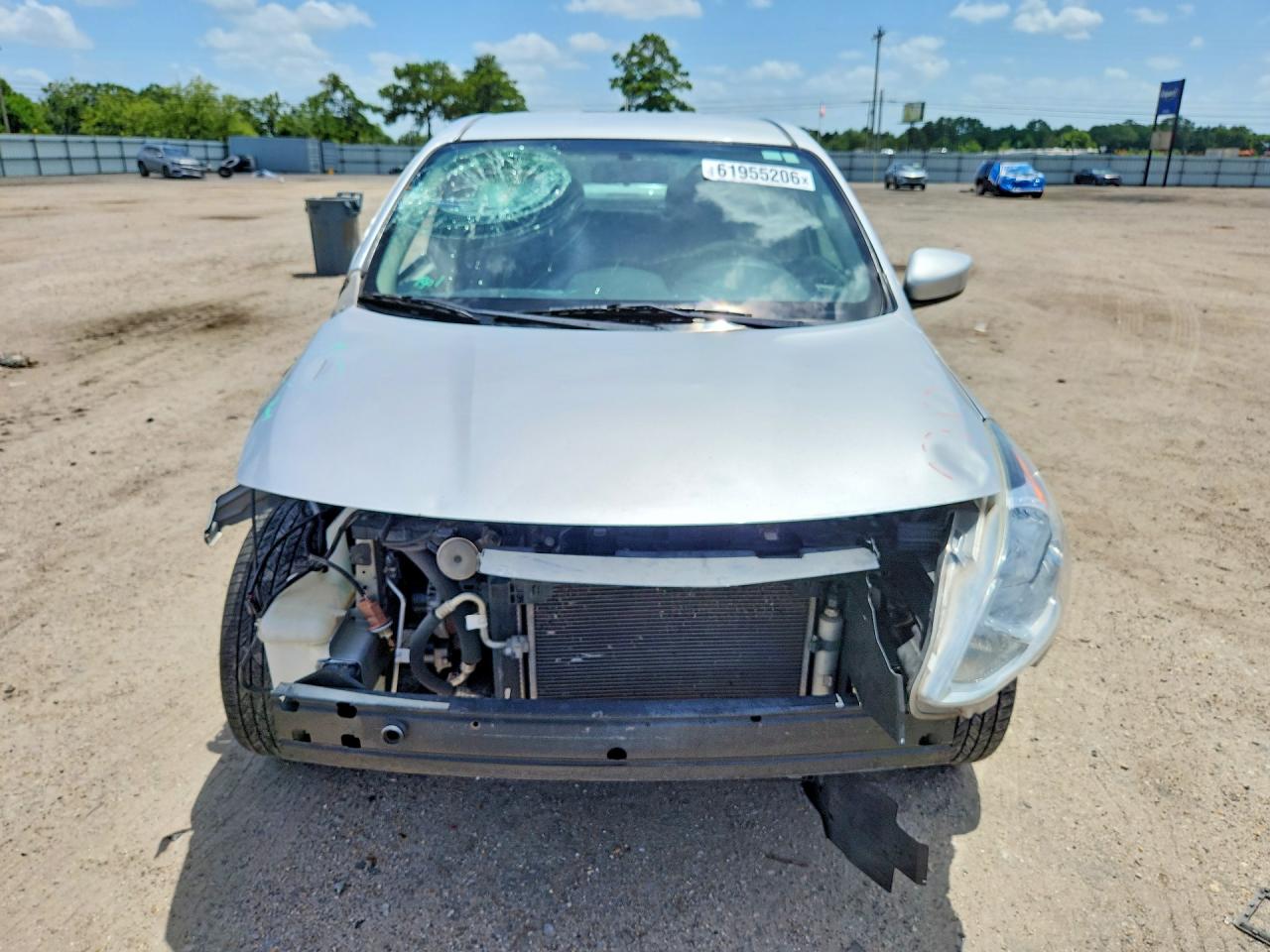 2018 NISSAN VERSA SV — снимка 5