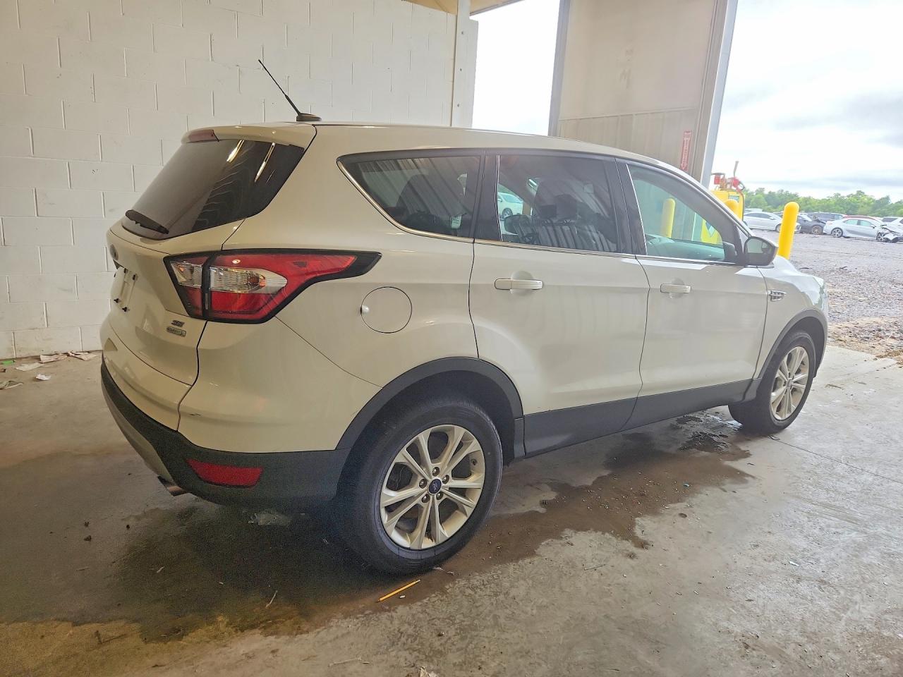 2017 FORD ESCAPE SE — снимка 3