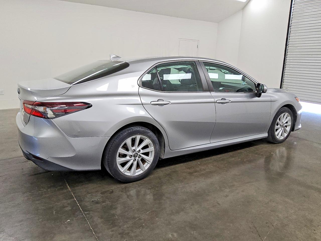2022 TOYOTA CAMRY LE — снимка 3