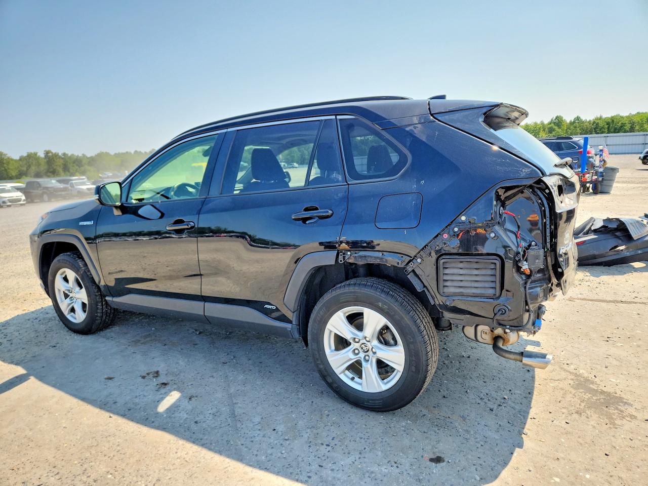 2021 TOYOTA RAV4 XLE — снимка 2