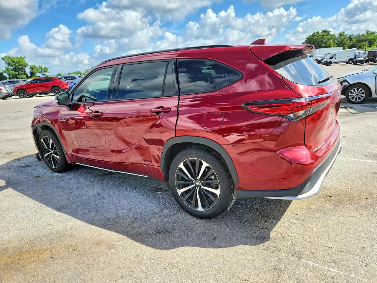 2021 TOYOTA HIGHLANDER XSE — снимка 2