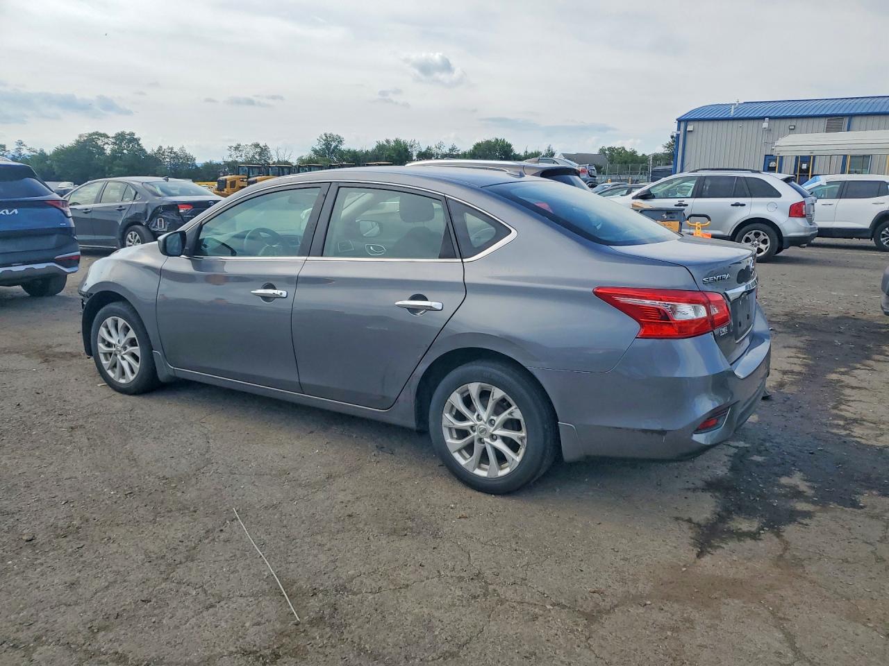 2019 NISSAN SENTRA SV — снимка 2