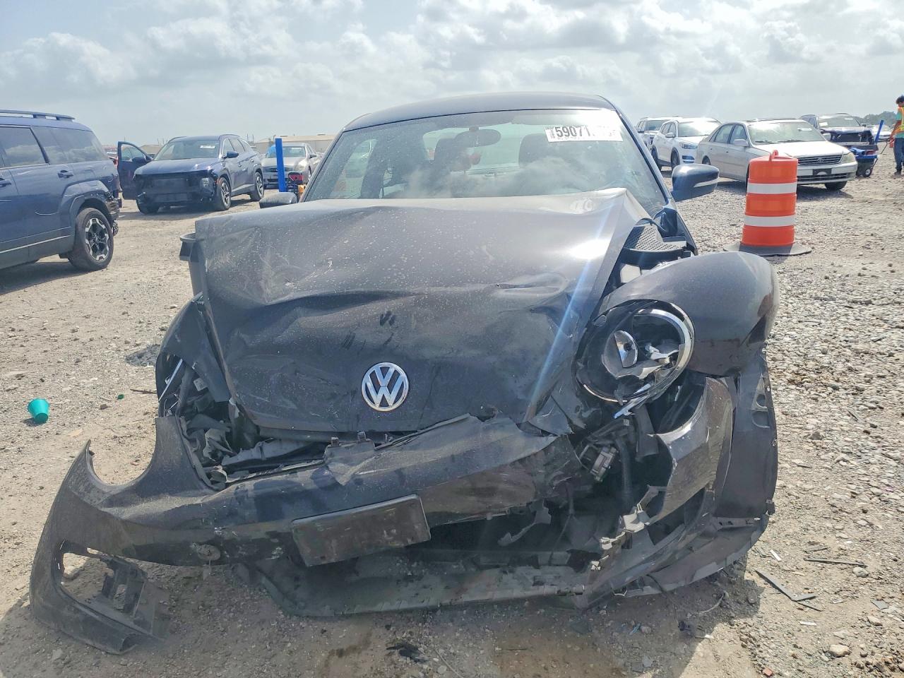 2016 VOLKSWAGEN BEETLE 1.8T — снимка 5