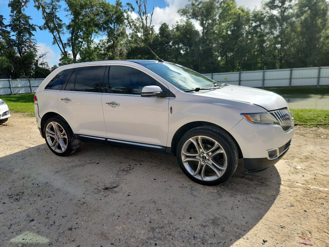 2015 LINCOLN MKX — photo 4