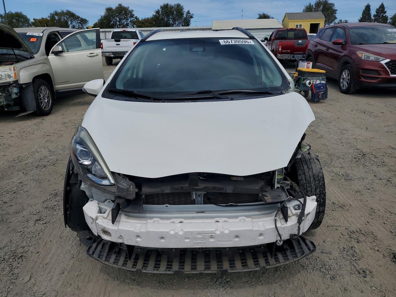 2018 TOYOTA PRIUS C TWO — снимка 5