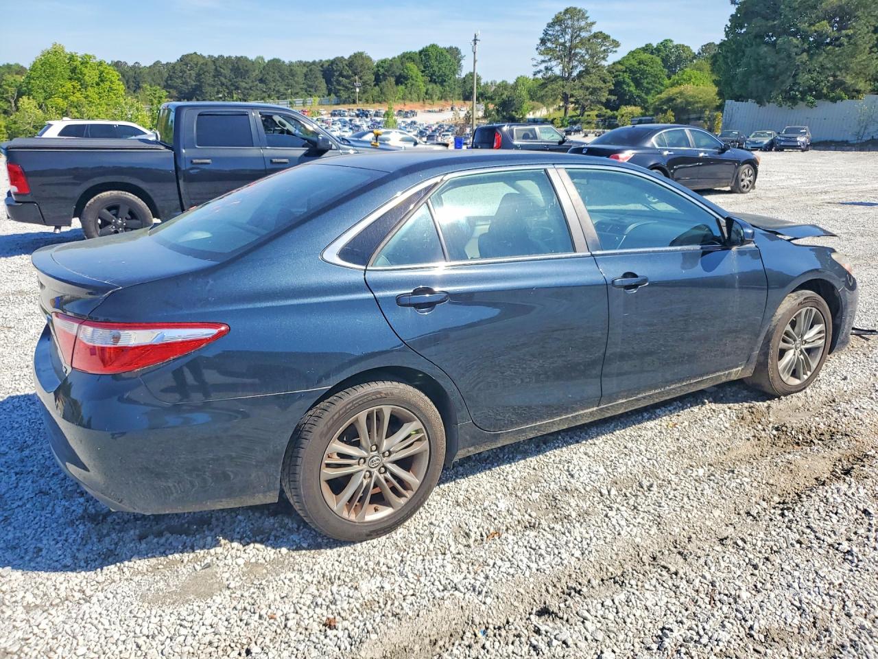 2017 TOYOTA CAMRY SE — снимка 3