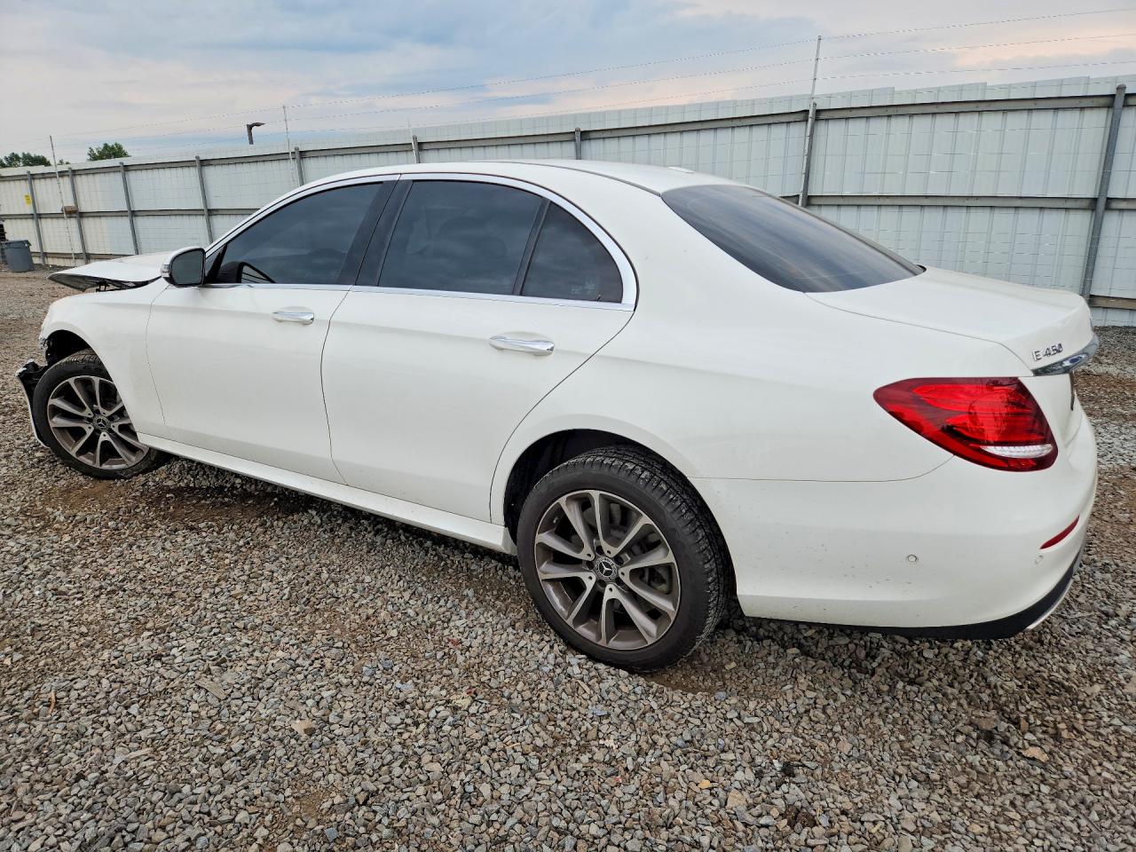 2019 MERCEDES-BENZ E 450 4MATIC — снимка 2