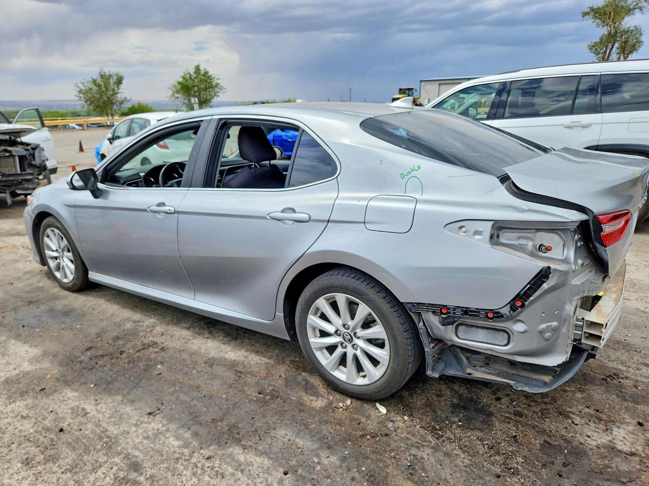 2020 TOYOTA CAMRY LE — снимка 2