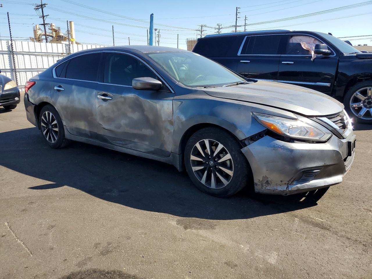 2017 NISSAN ALTIMA 2.5 SV — снимка 4