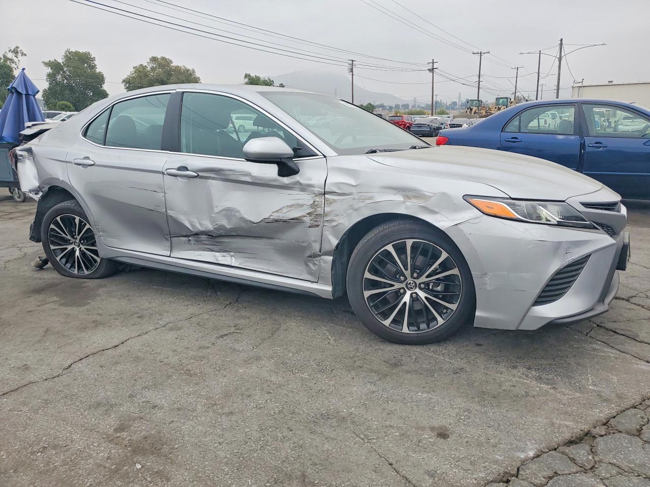 2019 TOYOTA CAMRY SE — снимка 4