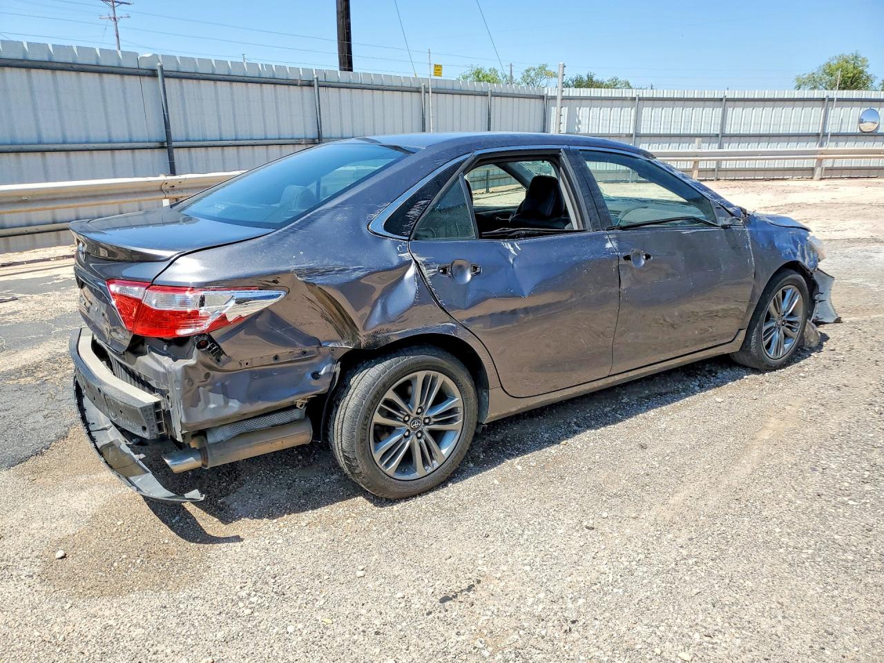 2017 TOYOTA CAMRY SE — снимка 3