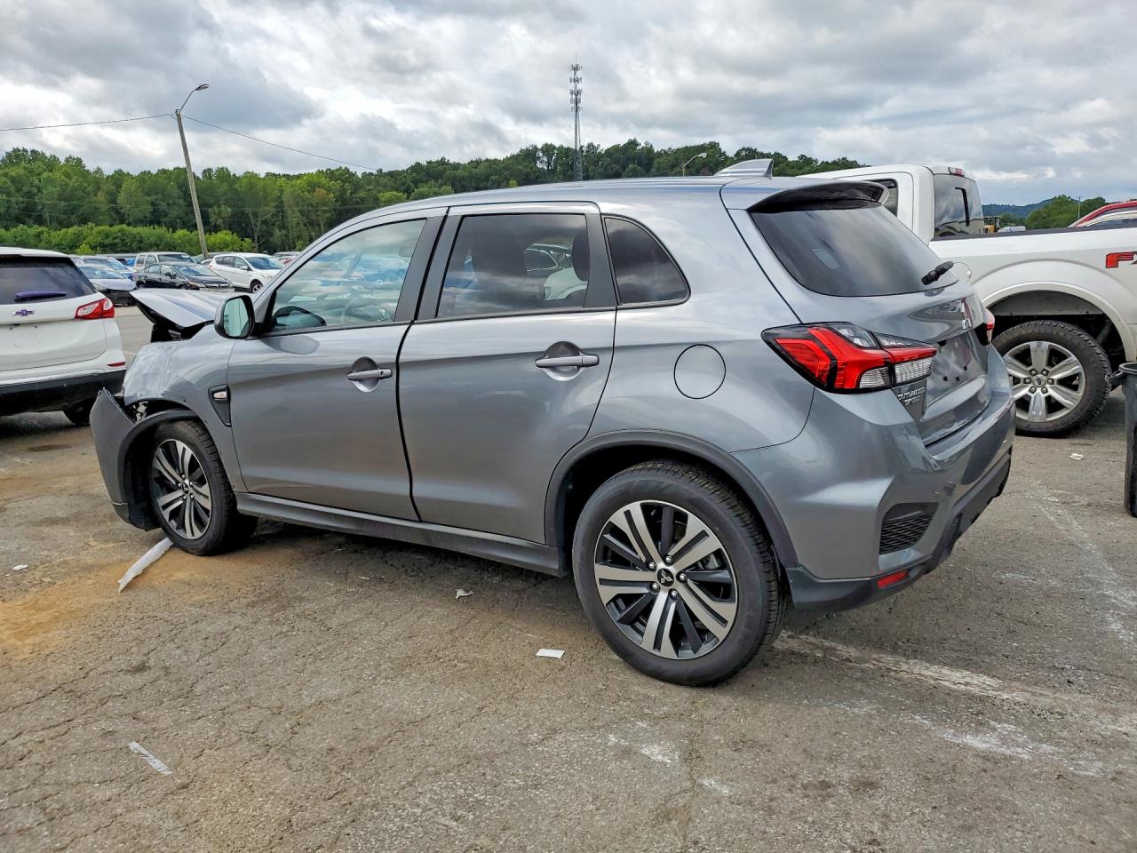 2026 MITSUBISHI OUTLANDER SPORT S/SE — снимка 2