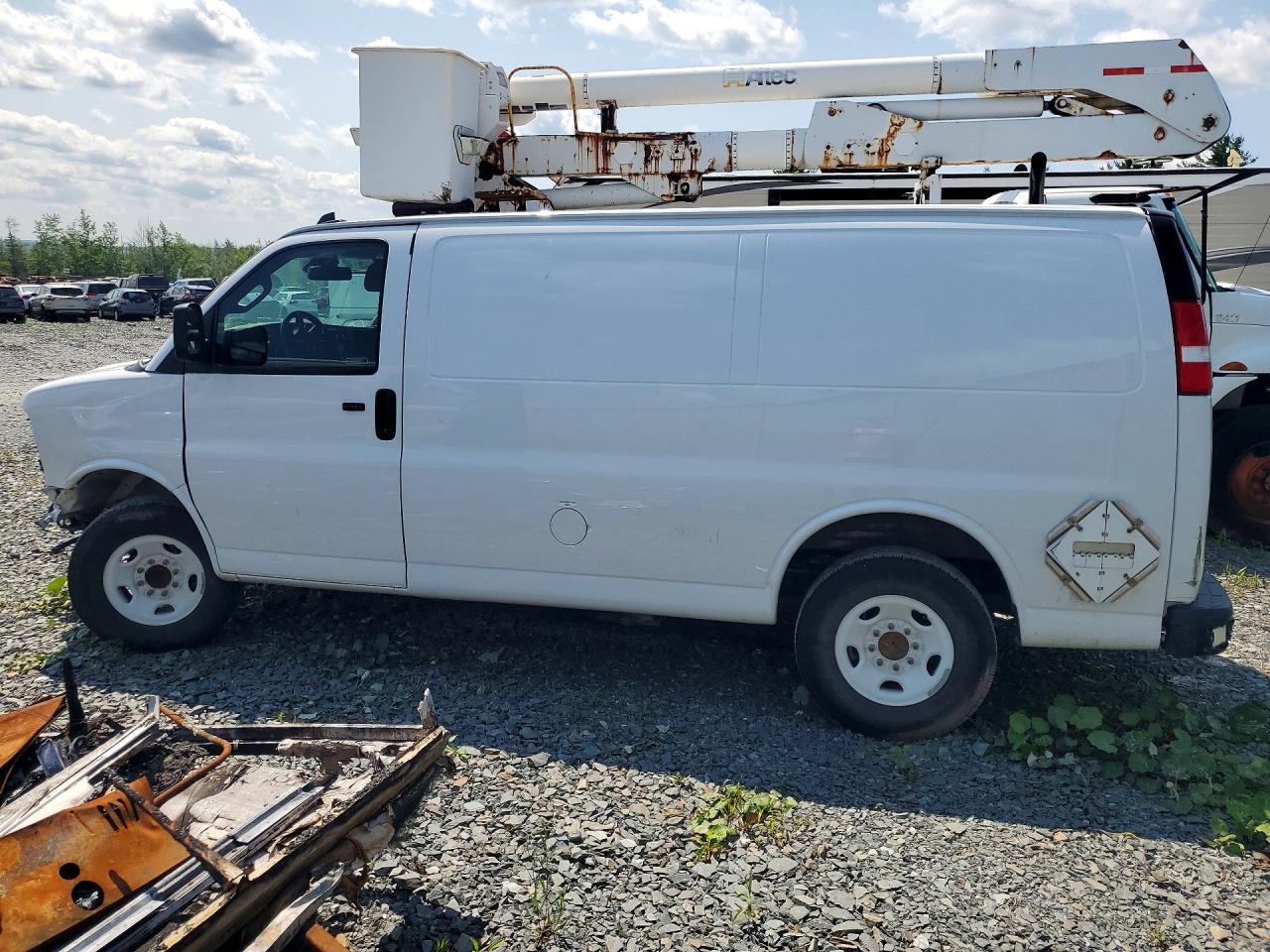 2024 CHEVROLET EXPRESS G2500 — снимка 2