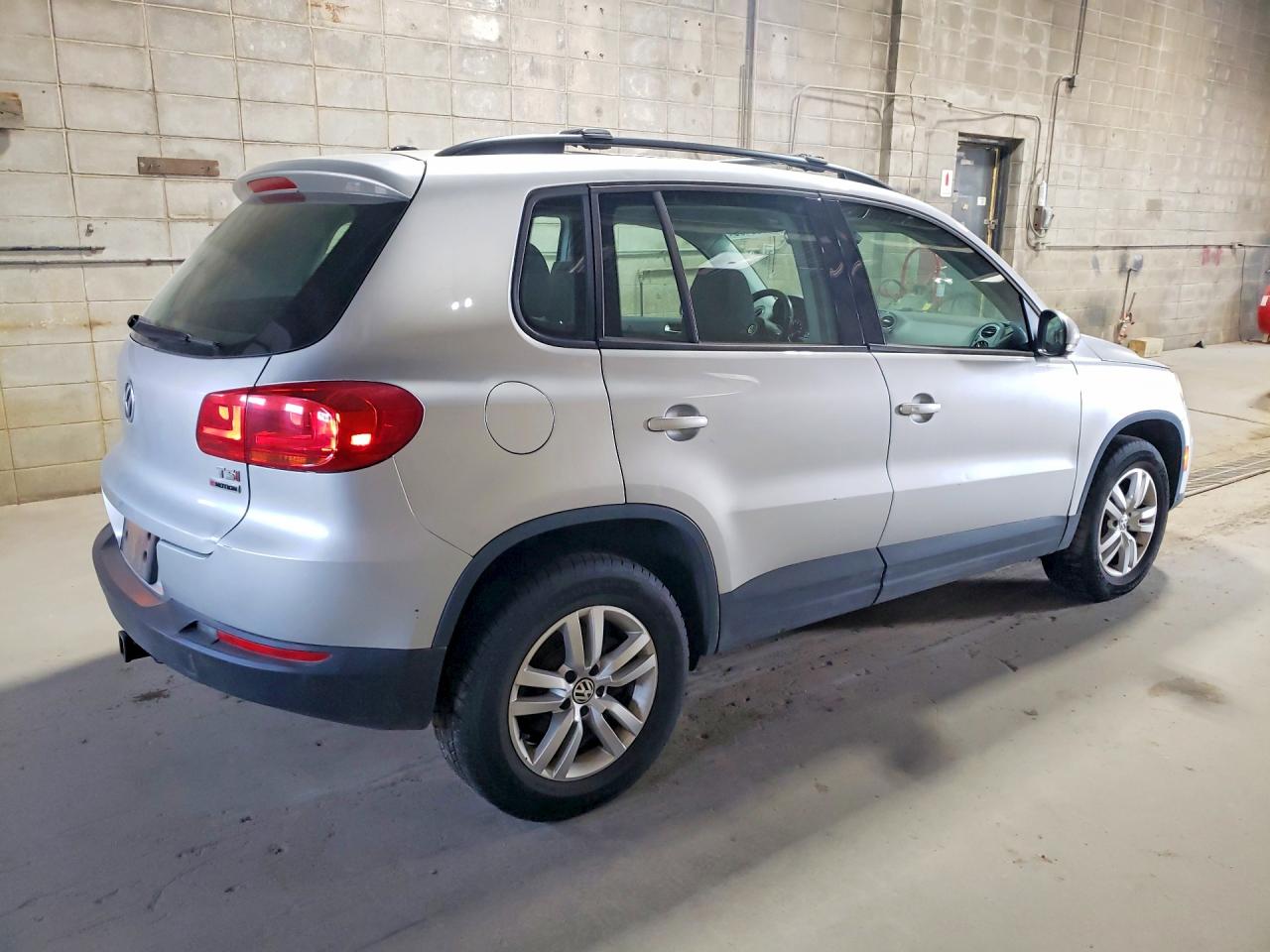 2016 VOLKSWAGEN TIGUAN S — снимка 3