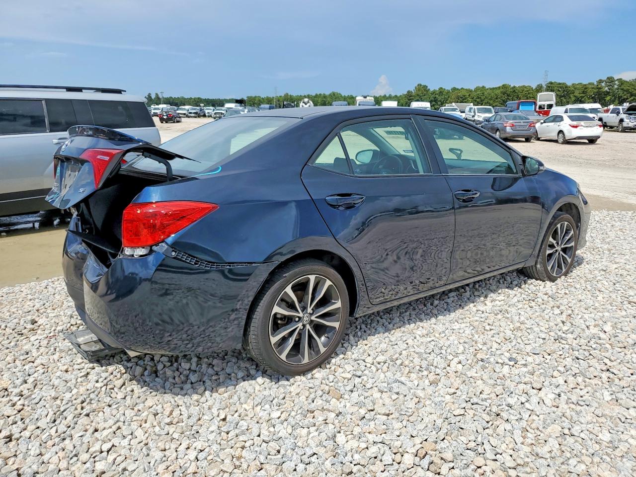 2018 TOYOTA COROLLA SE — снимка 3