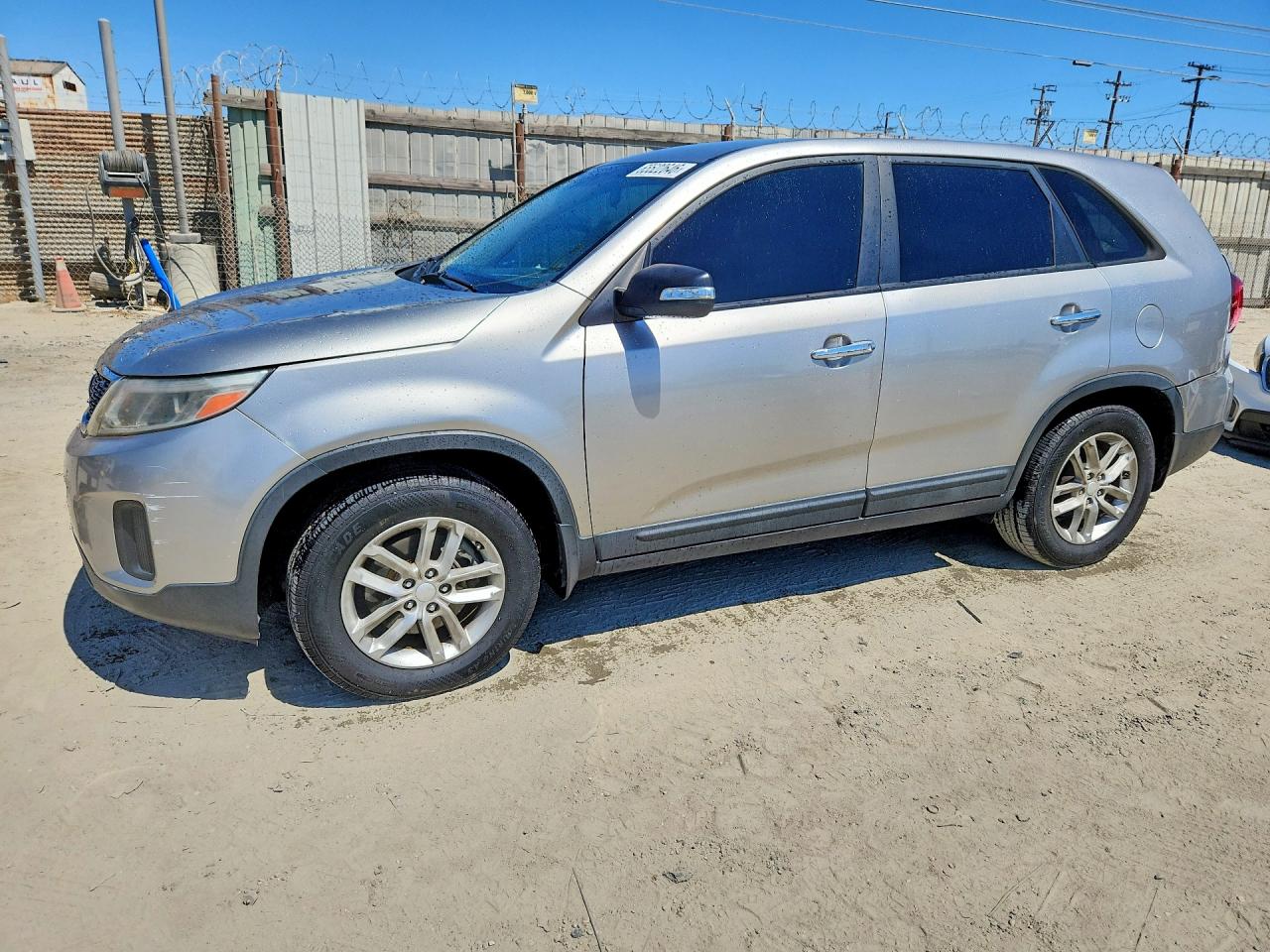 2015 KIA SORENTO LX