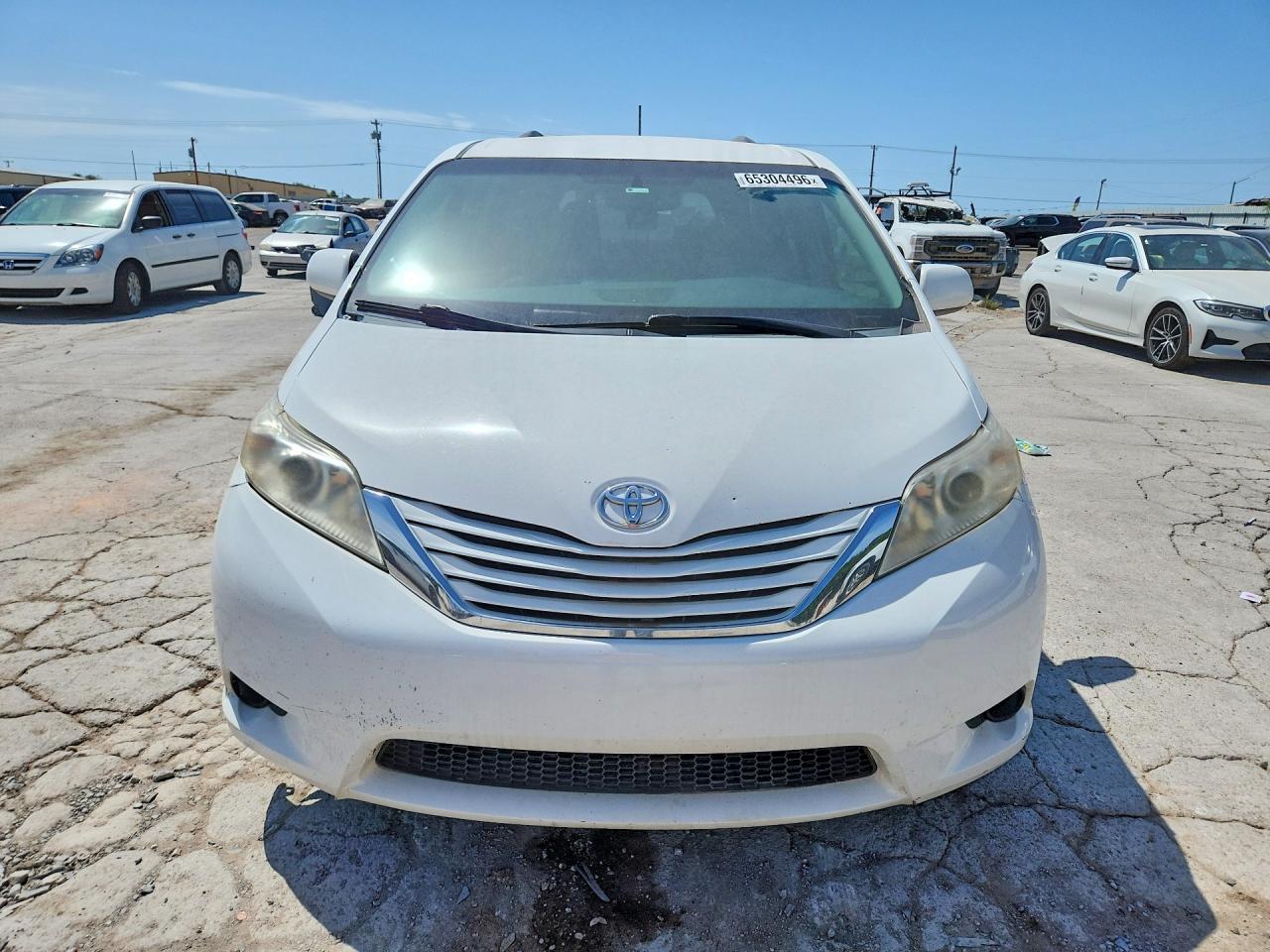 2015 TOYOTA SIENNA LE — снимка 5