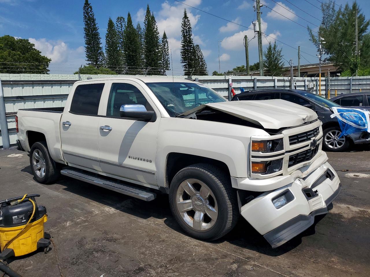 2015 CHEVROLET SILVERADO C1500 LT — снимка 4