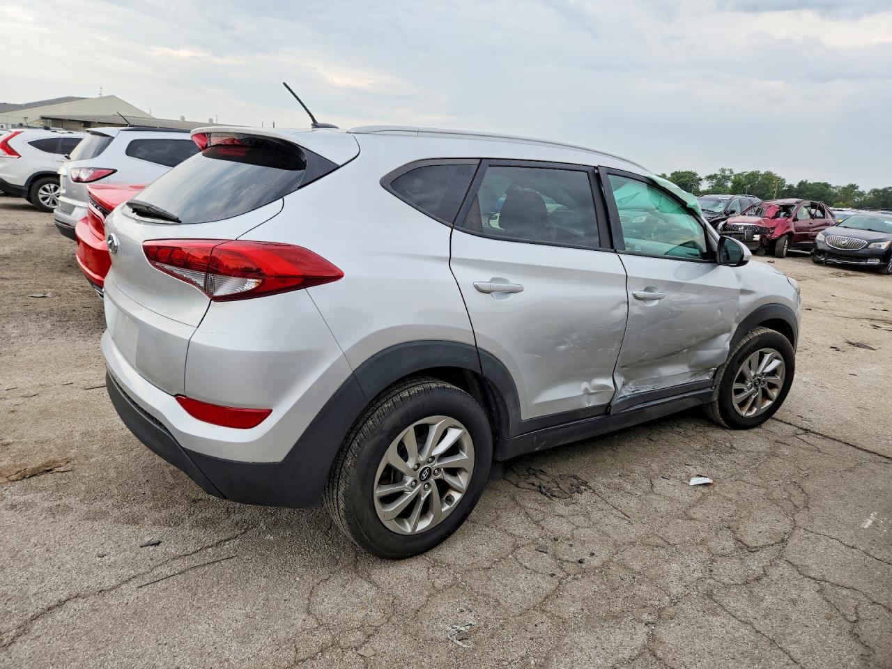 2016 HYUNDAI TUCSON SE — снимка 3