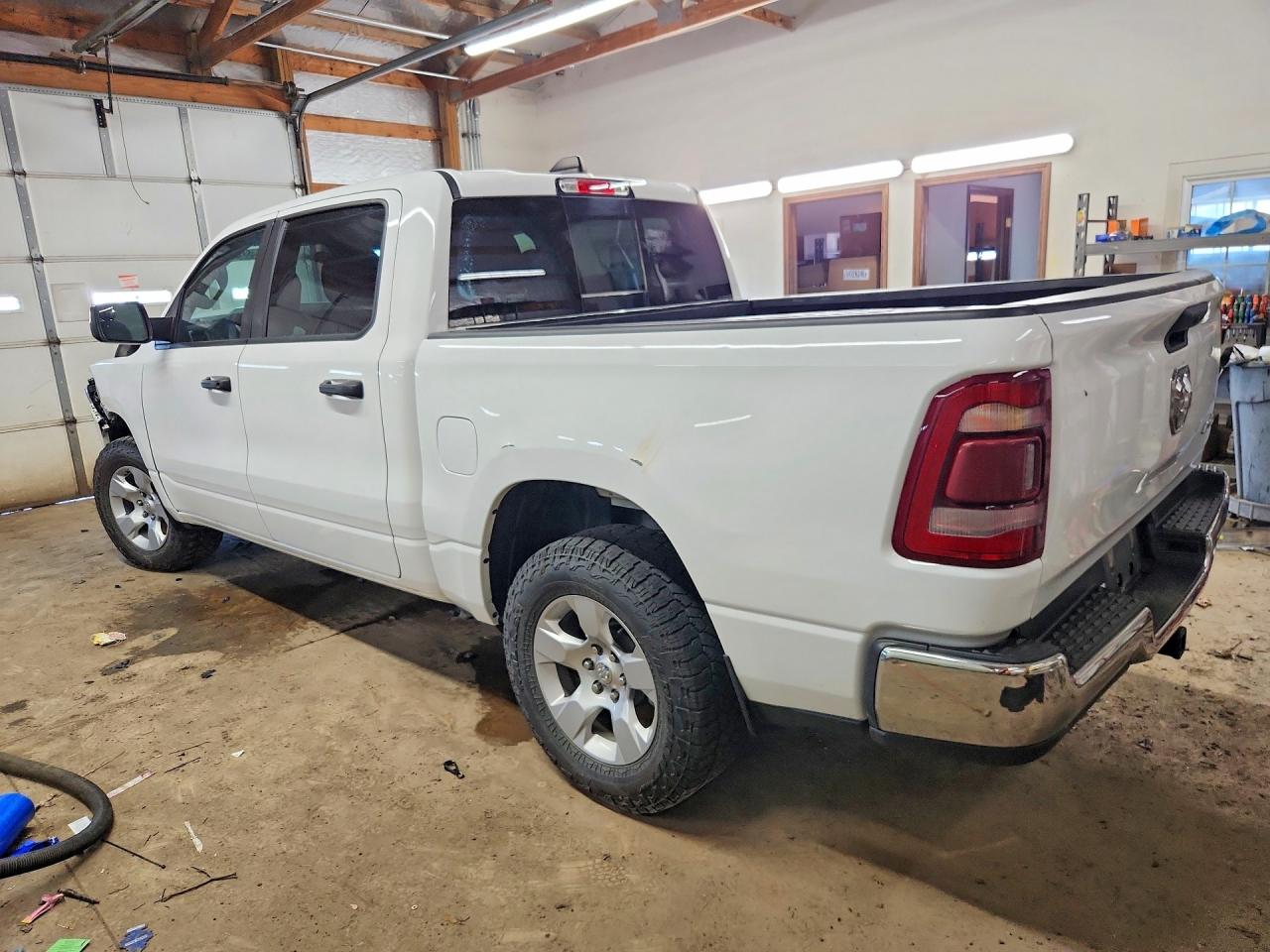 2024 RAM 1500 TRADESMAN — снимка 2