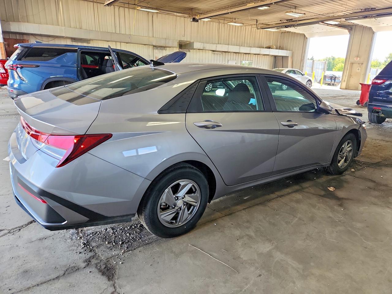 2025 HYUNDAI ELANTRA SE — снимка 3