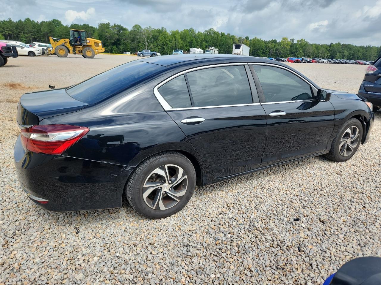 2017 HONDA ACCORD LX — снимка 3