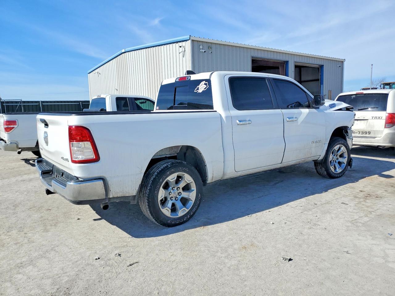 2023 RAM 1500 BIG HORN/LONE STAR — снимка 3