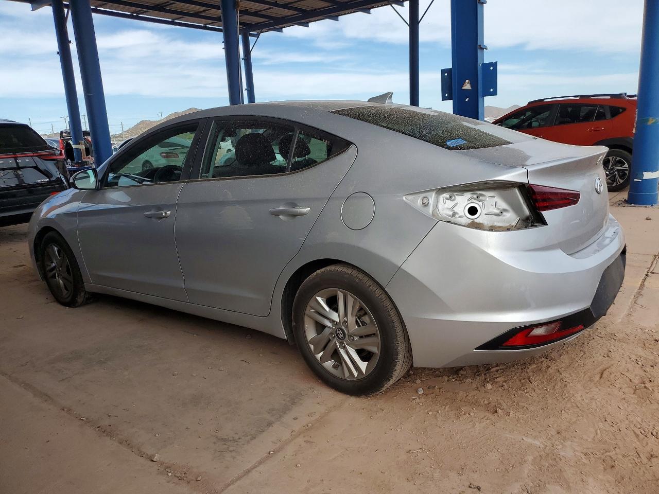 2019 HYUNDAI ELANTRA SEL — снимка 2